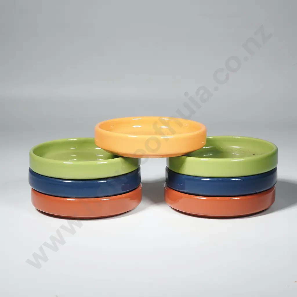 Set of Seven small Winnie the Pooh inspired dishes- Pico Productions LTD Image 1++