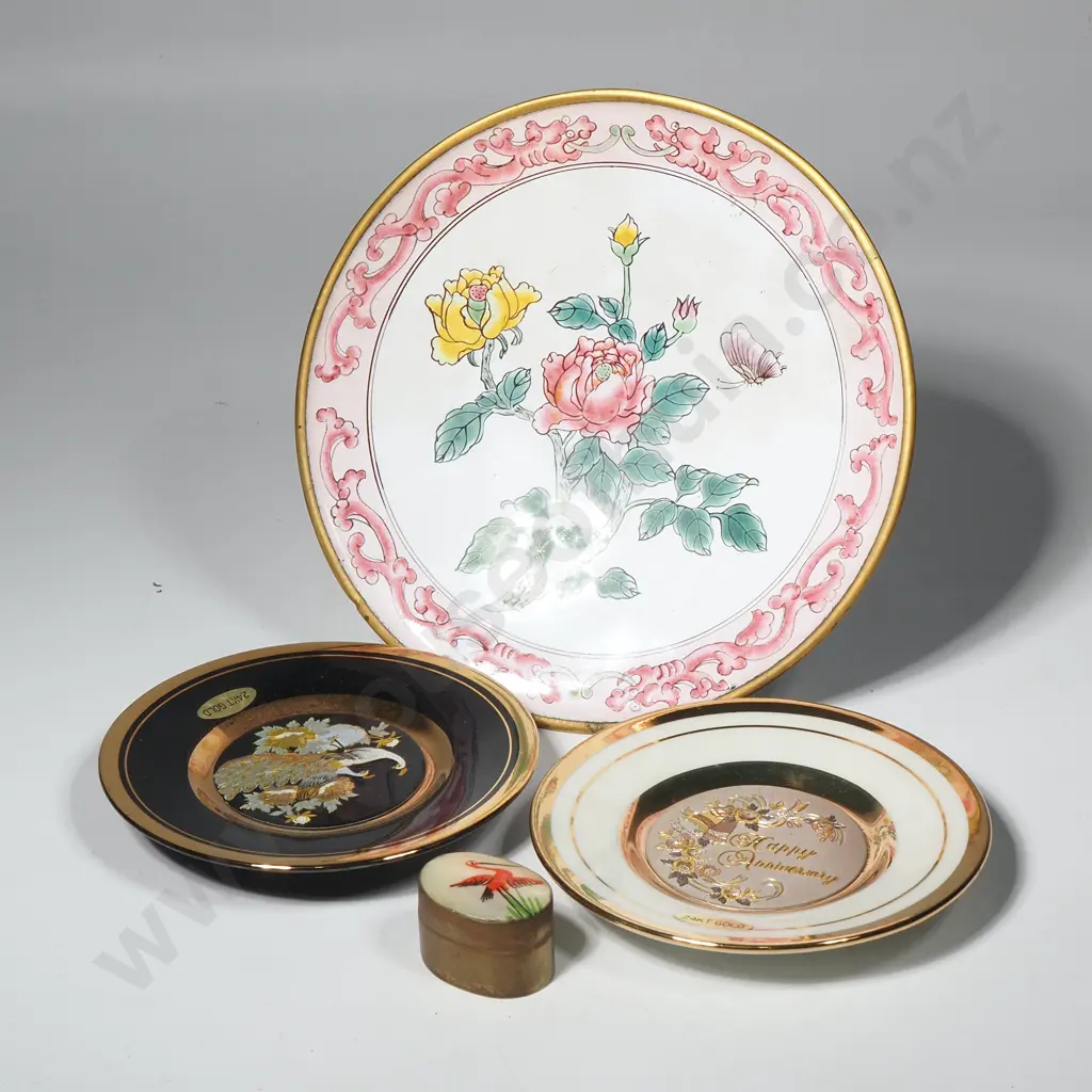 Assorted Oriental Small Plates & Tiny Pill Box Image 1++