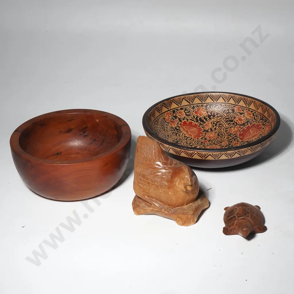 Assorted Wooden Items Image 1++