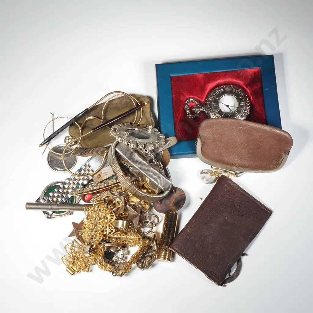 Collection of Costume Jewellery Image 1++