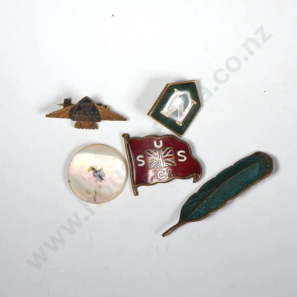 Mother of Pearl Button w Enamel Gold Luck Symbol, Union Steam Ship Company Badge, Enamel Feather Brooch & BOAC Badge Image 1++