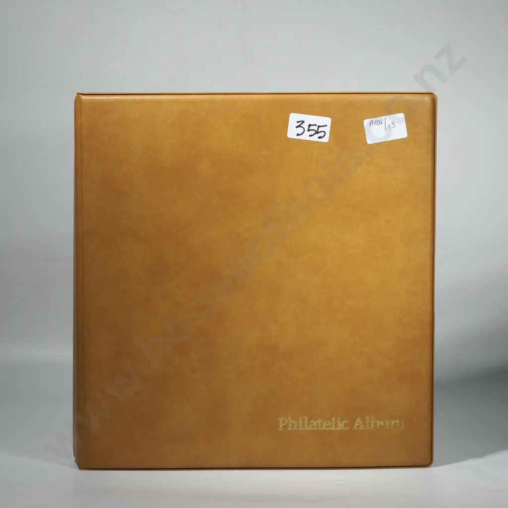 Philatelic Album Containing A Large Quantity Of NZ Post Office First Day Covers Dating From 1949 Image 1++
