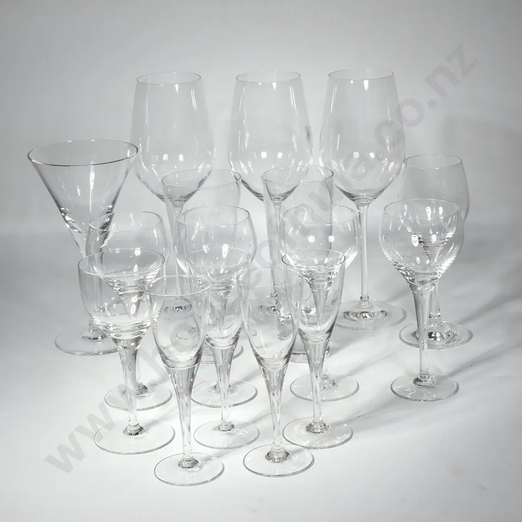 Assorted Clear Drinking Glasses. Image 1++