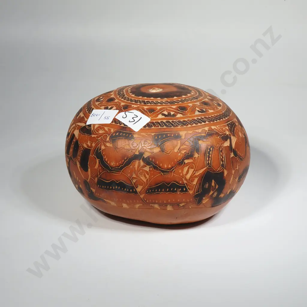 Vintage Hand Carved & Painted Peruvian Calabash Gourd Image 1++