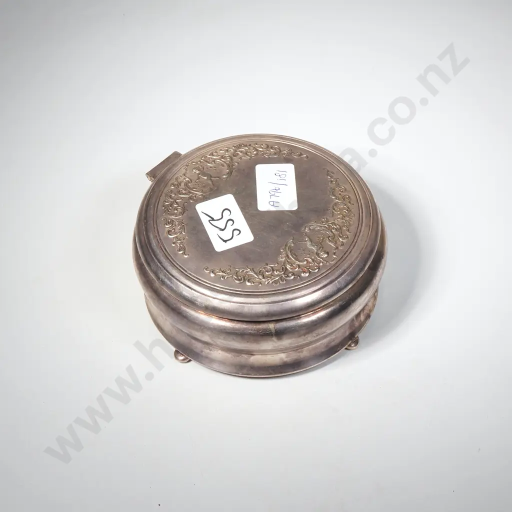 Circular Quadruple Plate Trinket Book On Four Feet w Embossed Decoration  Image 1++