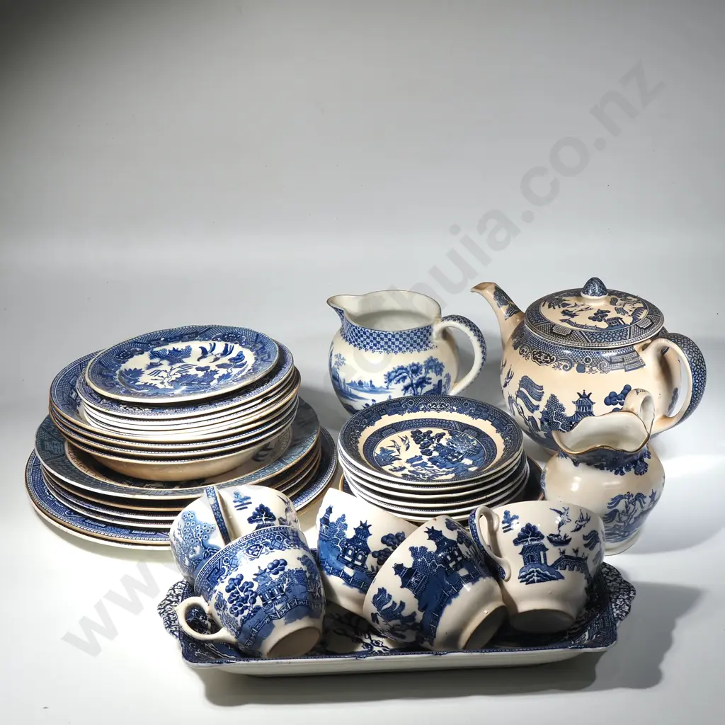 Box of English Willow Pattern China- Blue & White Image 1++