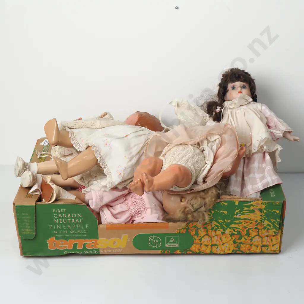 Assorted lot of Vintage Composite and Bisque faced Dolls- A/F Image 1++