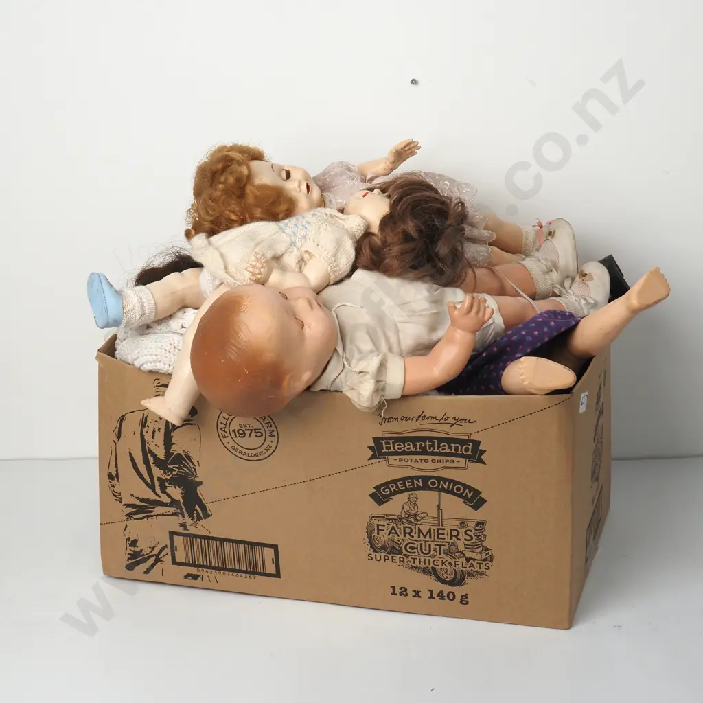 Assorted lot of Vintage Dolls Image 1++