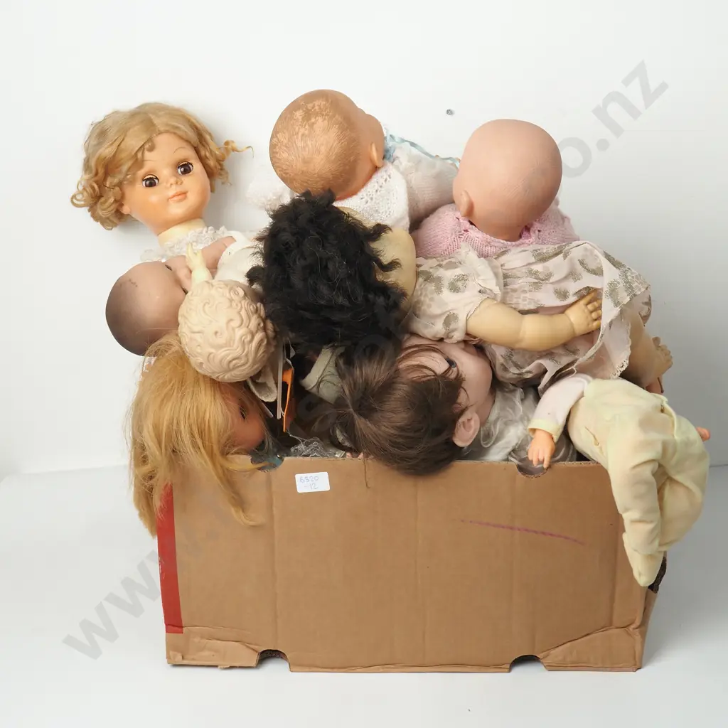 Box Lot Of Mixed Dolls Image 1++