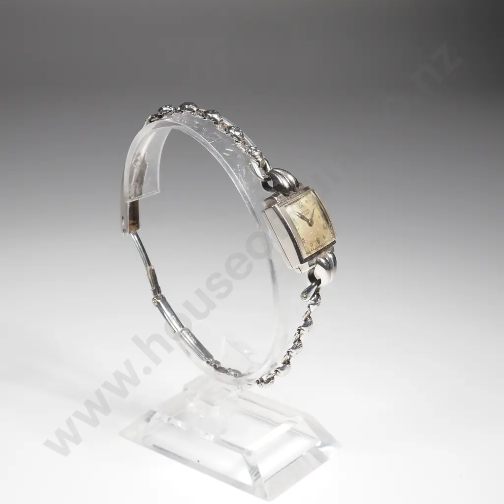 Vintage Baume Automatic Ladies Wrist Watch Image 1++