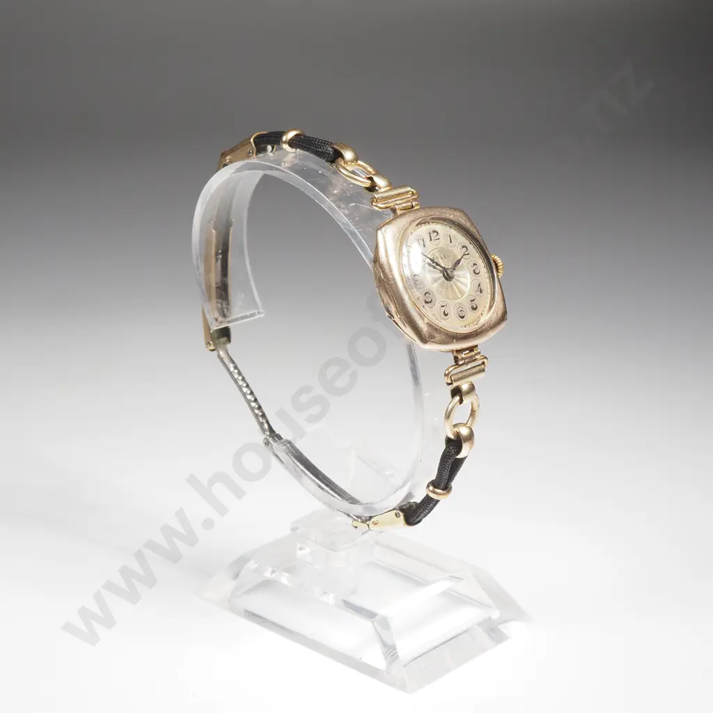 Antique Ladies 9ct Gold Rolex w Engine Turned Dial Image 1++