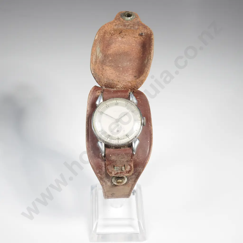 Vintage Henia Gents Wrist Watch & Protective Leather Case AF Image 1++