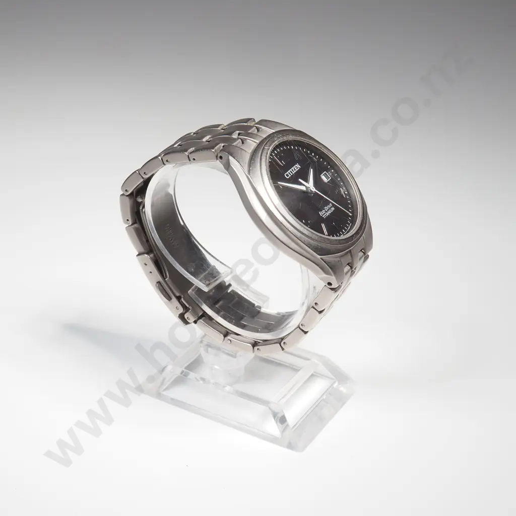 Citizen Eco-drive Titanium Wristwatch Image 1++