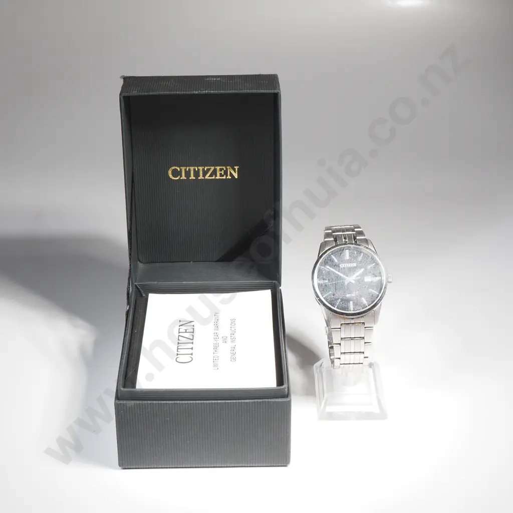 Citizen Men's Quartz Watch W Black Dial & Stainless Steel Band In Original Box Image 1++