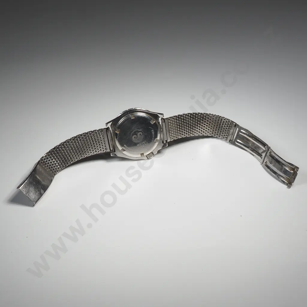 Seiko Quartz Sports Wristwatch Image 1++