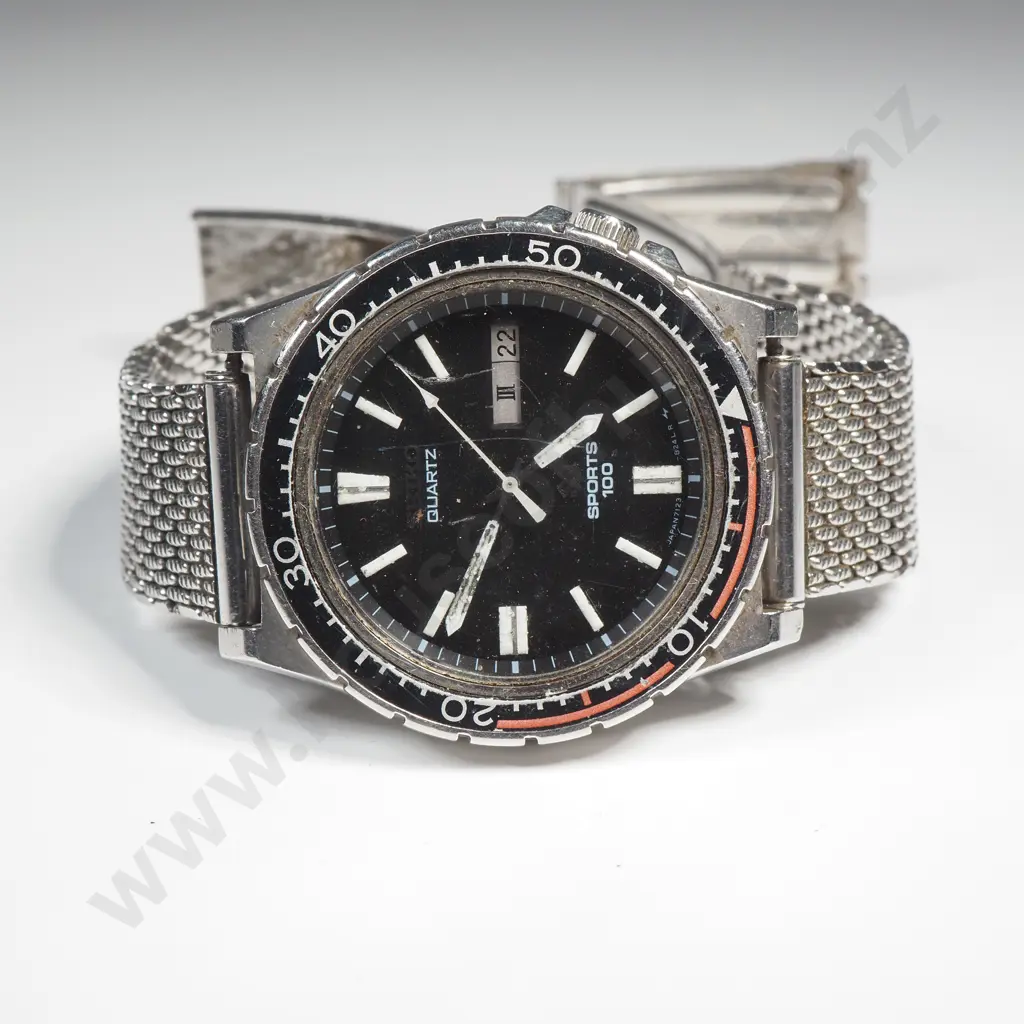 Seiko Quartz Sports Wristwatch Image 1++