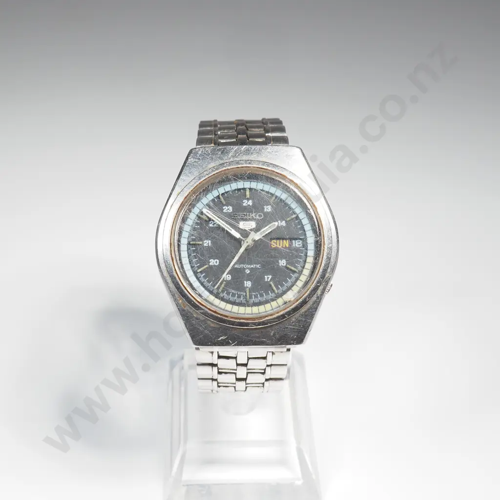 Vintage Seiko 5 Automatic Gents Wrist Watch Image 1++