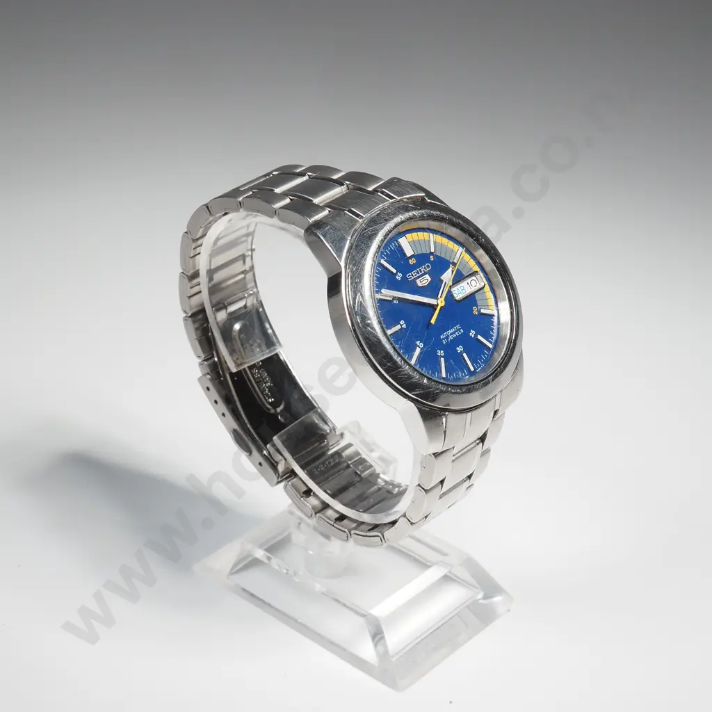 Vintage Seiko 5 Automatic Gents Wrist Watch Image 1++