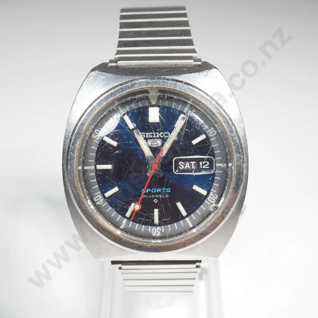 Vintage Seiko 5 Automatic Gents Wrist Watch Image 1++