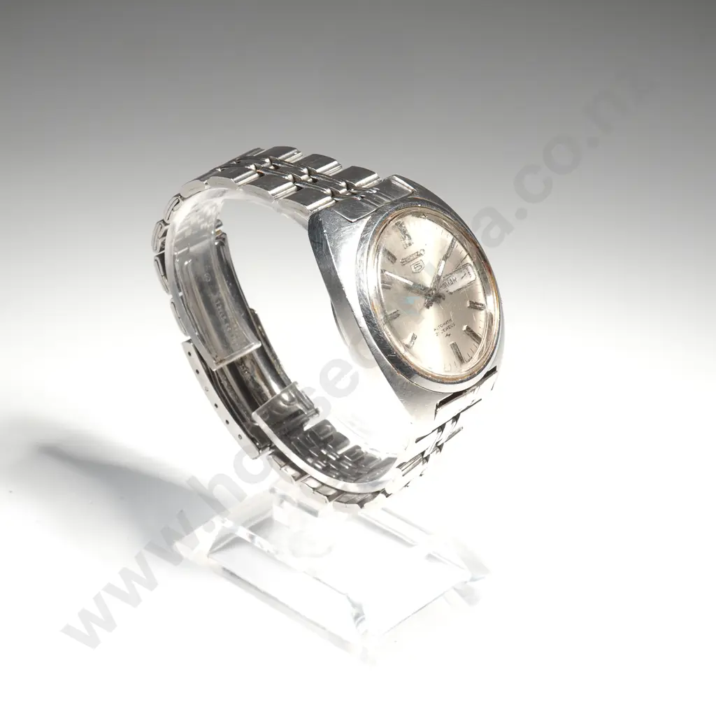 Vintage Seiko 5 Gents Wrist Watch Image 1++