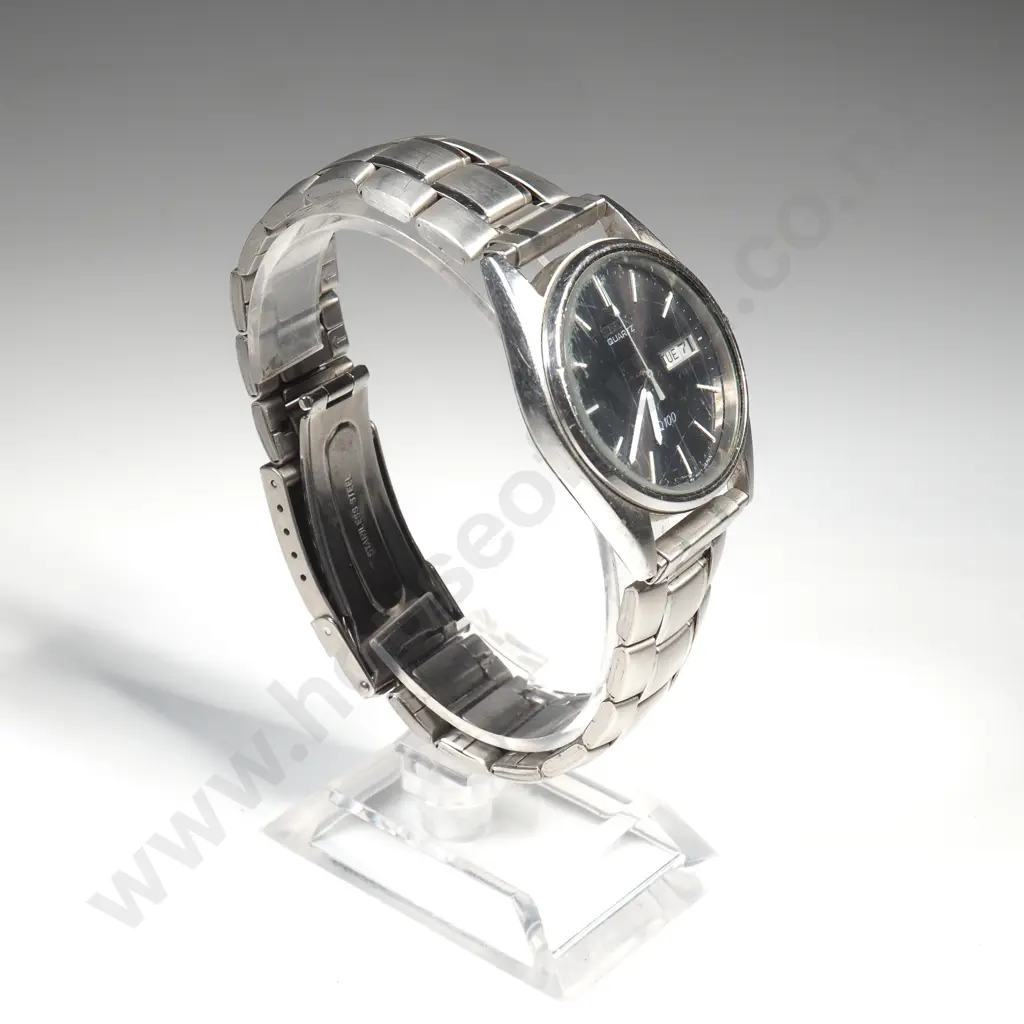 Seiko Quartz SQ 100 Wristwatch Image 1++