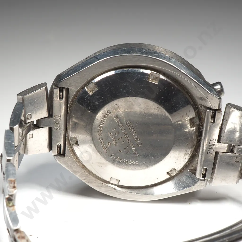 Vintage Seiko Chronograph Wristwatch Image 1++