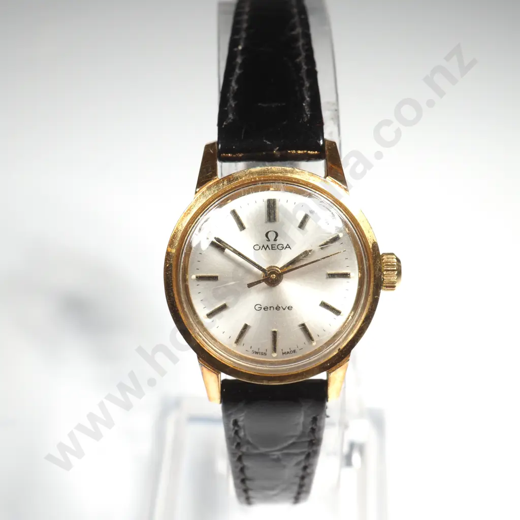 Vintage Omega Ladies Wrist Watch In Original Case AF Image 1++