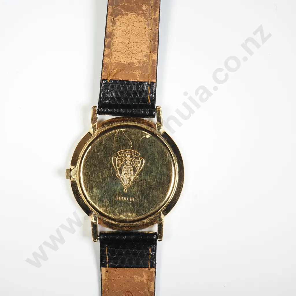 Vintage Gucci Ladies Wrist Watch In Original Case AF Image 1++