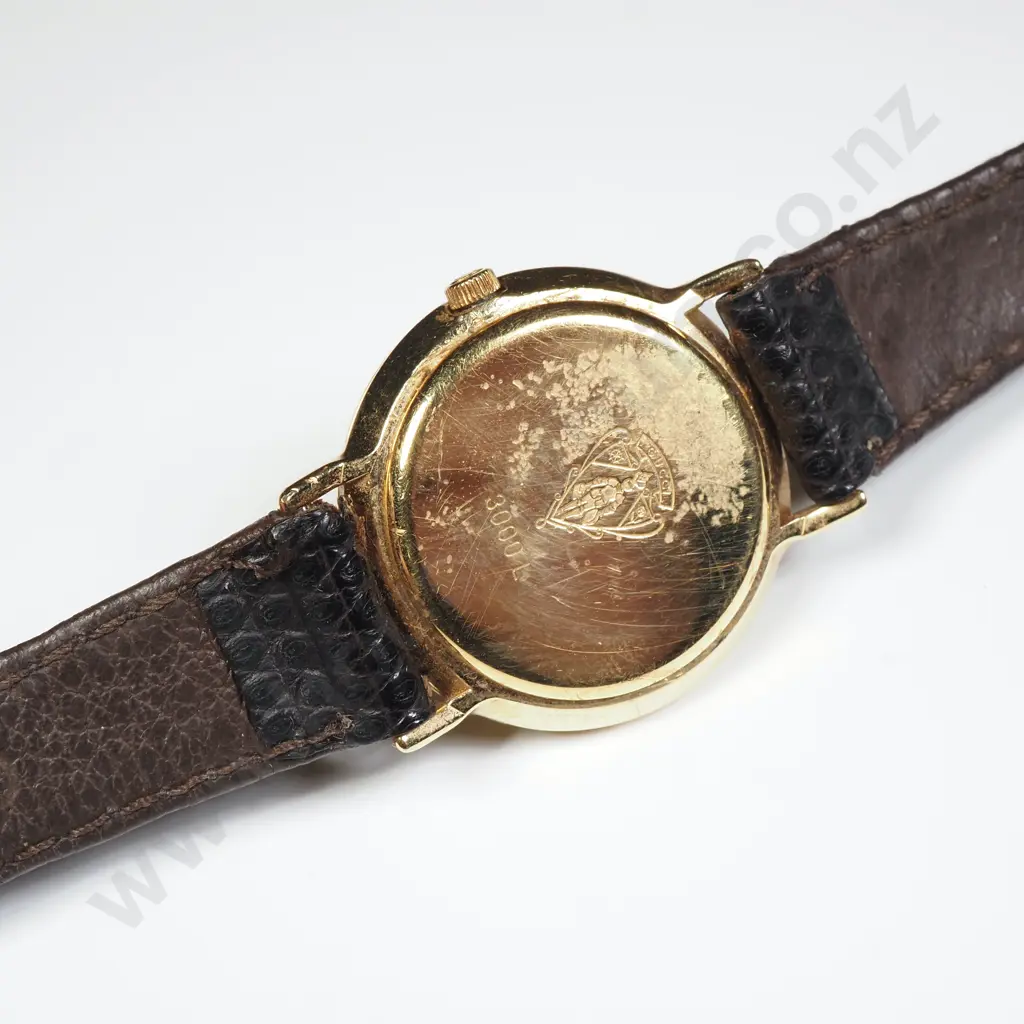 Vintage Gucci Ladies Wrist Watch In Original Case AF Image 1++