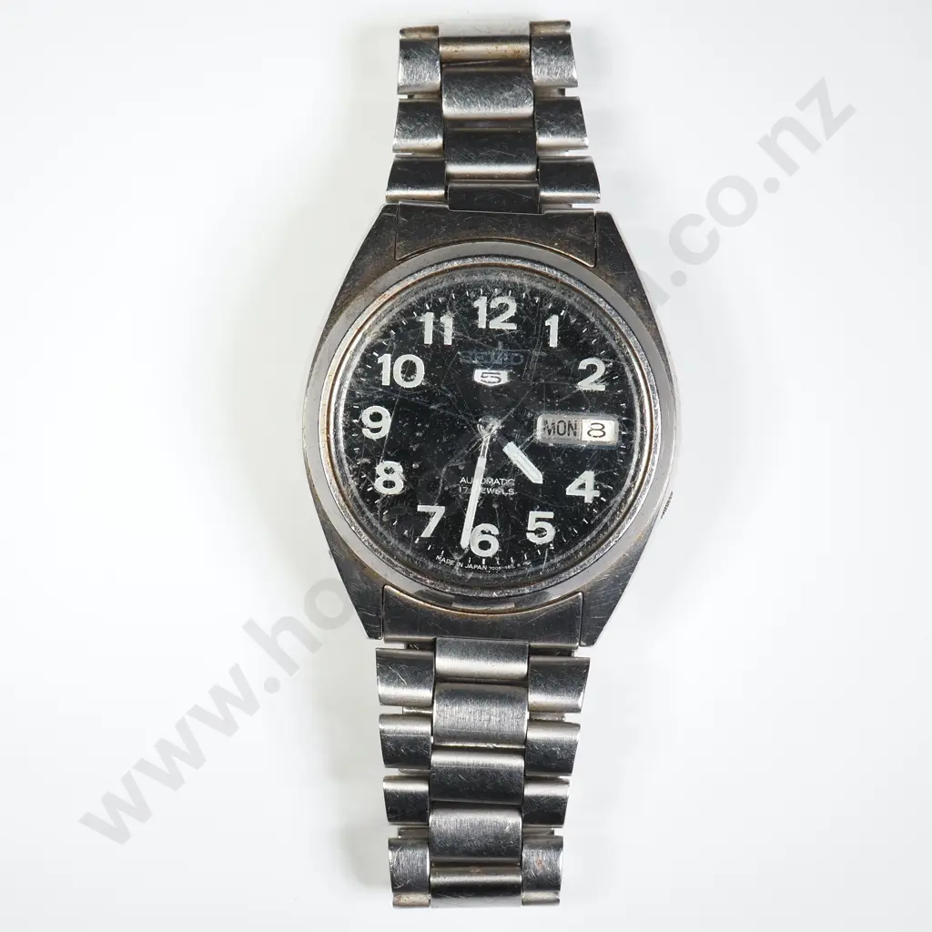 Seiko 5 Sports Automatic Wristwatch Image 1++