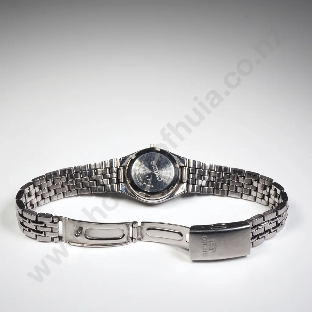 Seiko 5 Ladies Wristwatch Image 1++