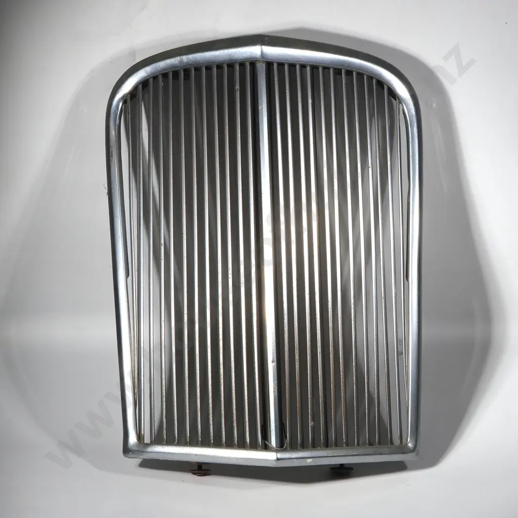 Vintage Car Radiator Grill Image 1++