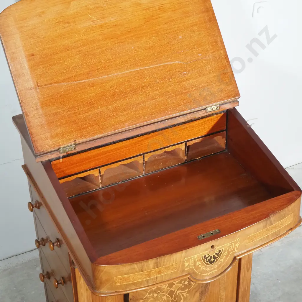 Victorian Walnut & Boxwood Inlaid Davenport Desk with Oval Panel & Stationery Compartment A/F Image 1++