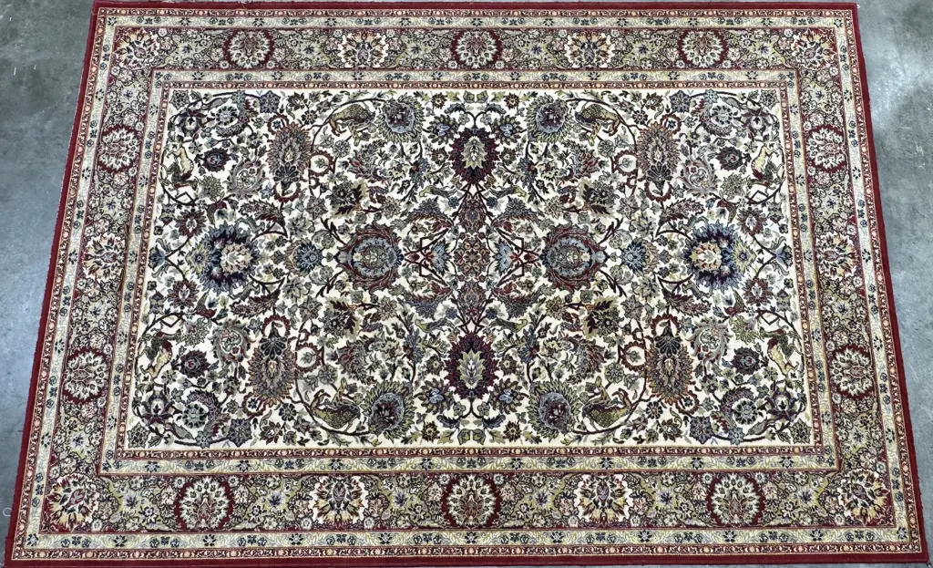 Large Animal Motif Rug Image 1++