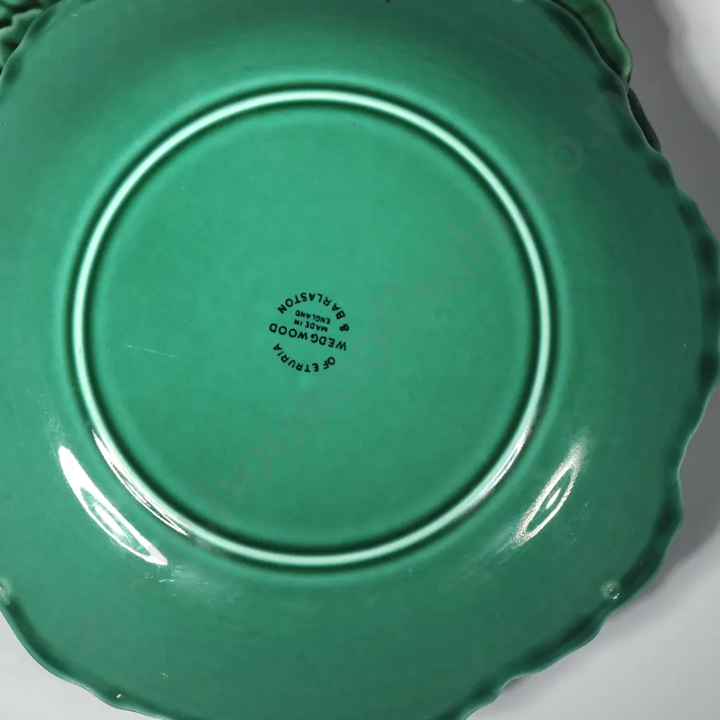 Set of Four  Wedgwood Etruria & Barlaston Majolica Leaf Plates in the Cabbage Leaf Design Image 1++