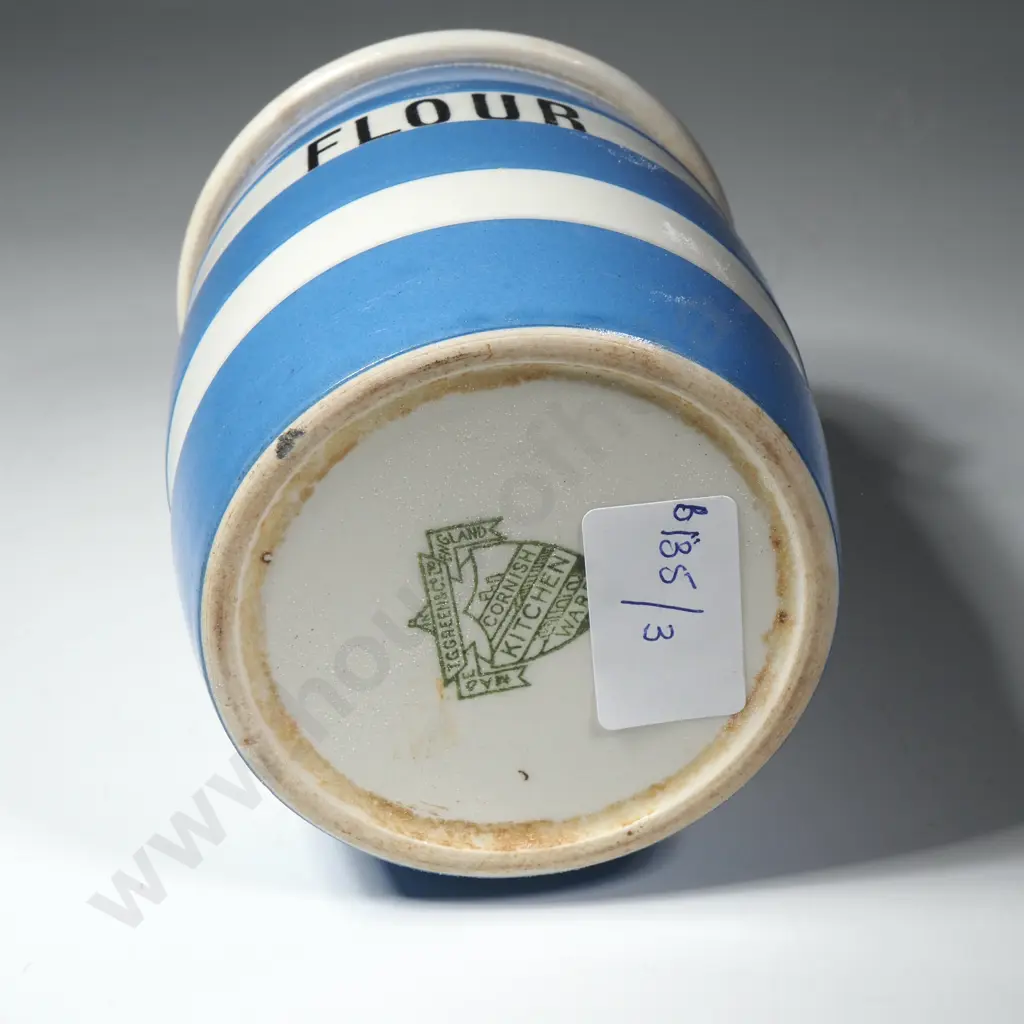 A Vintage T.G. Green  Cornishware Flour shaker/sifter with the Green Shield Mark Image 1++