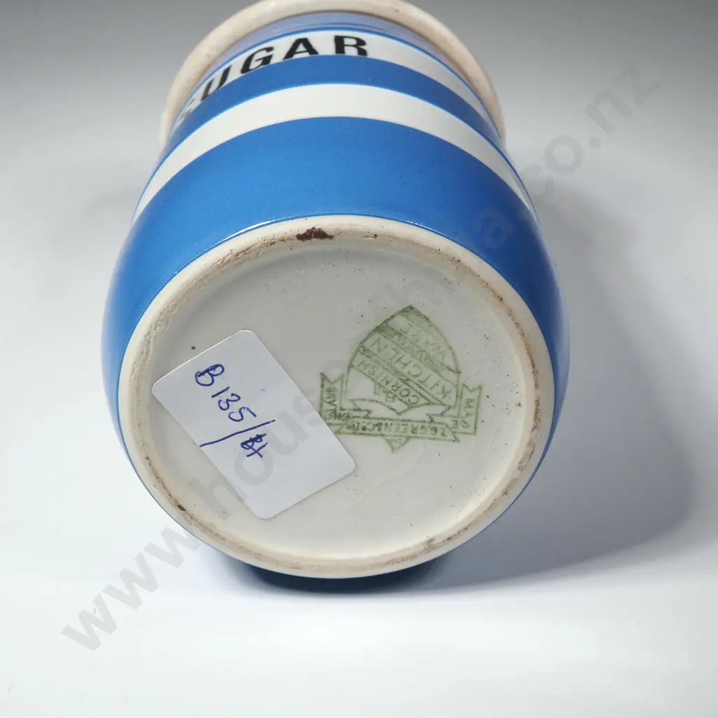 A Vintage T.G. Green  Cornishware Sugar  Shaker/Sifter with the Green Shield Mark Image 1++