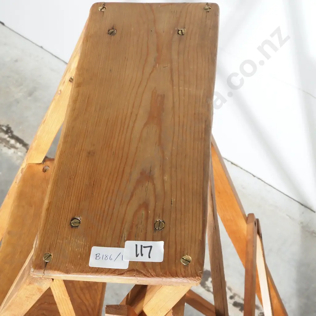 Antique Pine  Hatherley Lattistep Five Step Folding Wooden Ladder with Original Badges Image 1++