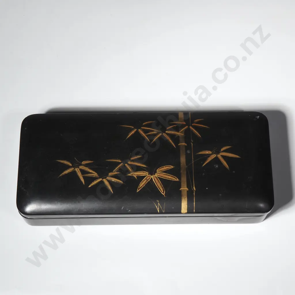 Decorative Oriental Lacquer Box Image 1++