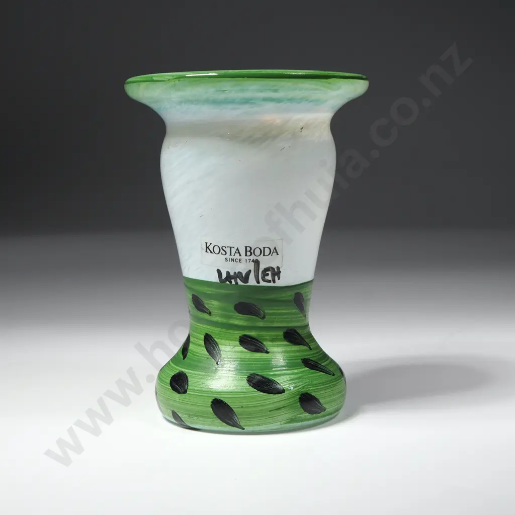 Kosta Boda Green Eggcup from the 'Somebody' Collection Designed by Ulrica Hydman-Vallien Image 1++