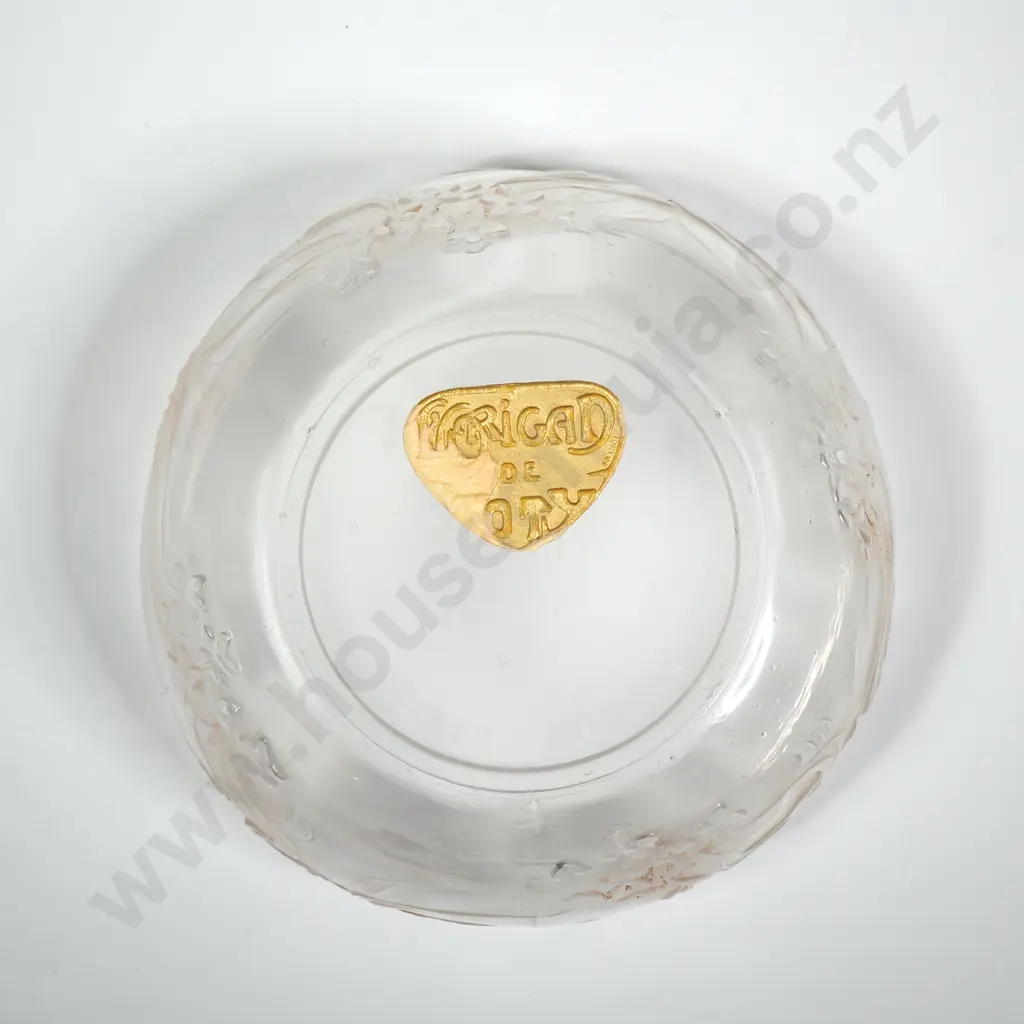 'R Lalique 'L' Origan' Glass Powder Box Designed by the French Perfume House Coty w Intaglio Moulded Design to Cover Image 1++