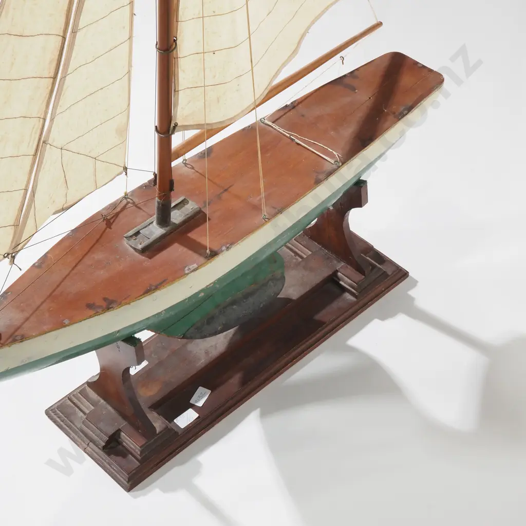 Large Vintage Schooner Pond Yacht - Early 20th Century Image 1++