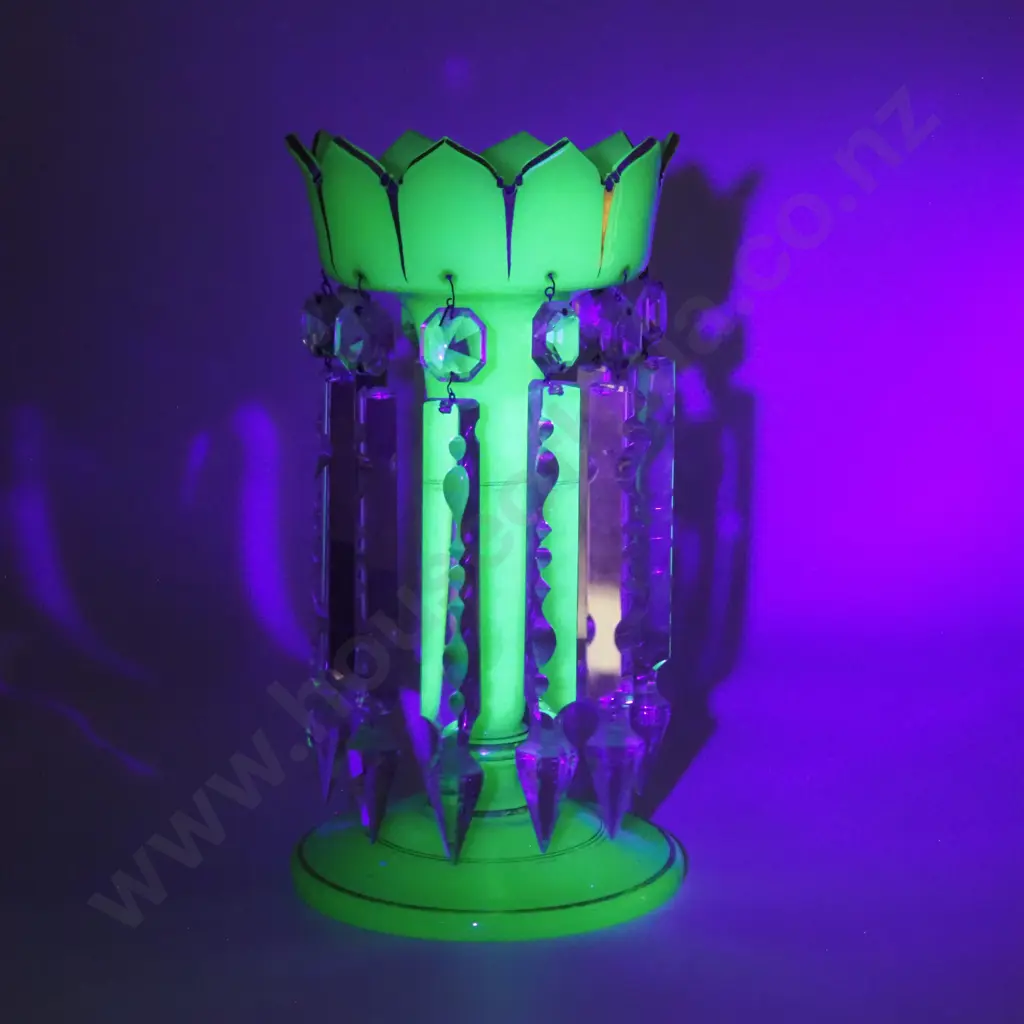 A Superb Victorian Uranium Glass Table Lustre Image 1++