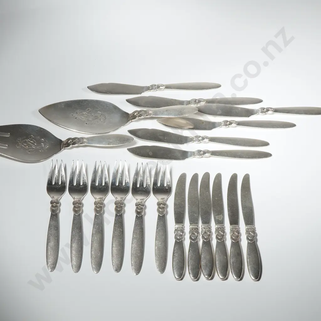 Sterling Silver Georg Jensen Set of Six Fish Knives & Forks, Fish Servers & Six Butter Knives in the Cactus Pattern Image 1++