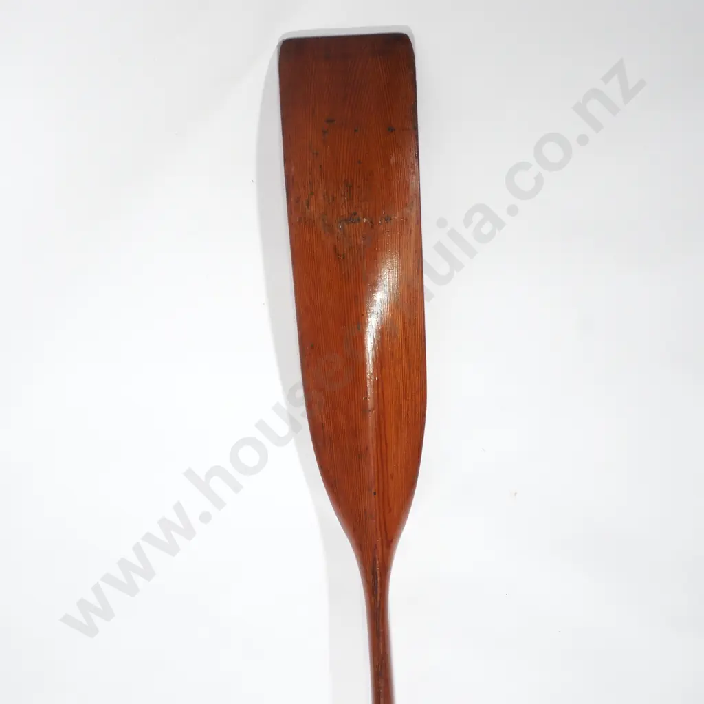 Pair of Vintage Wooden Rowing Oars in Excellent Condition Image 1++