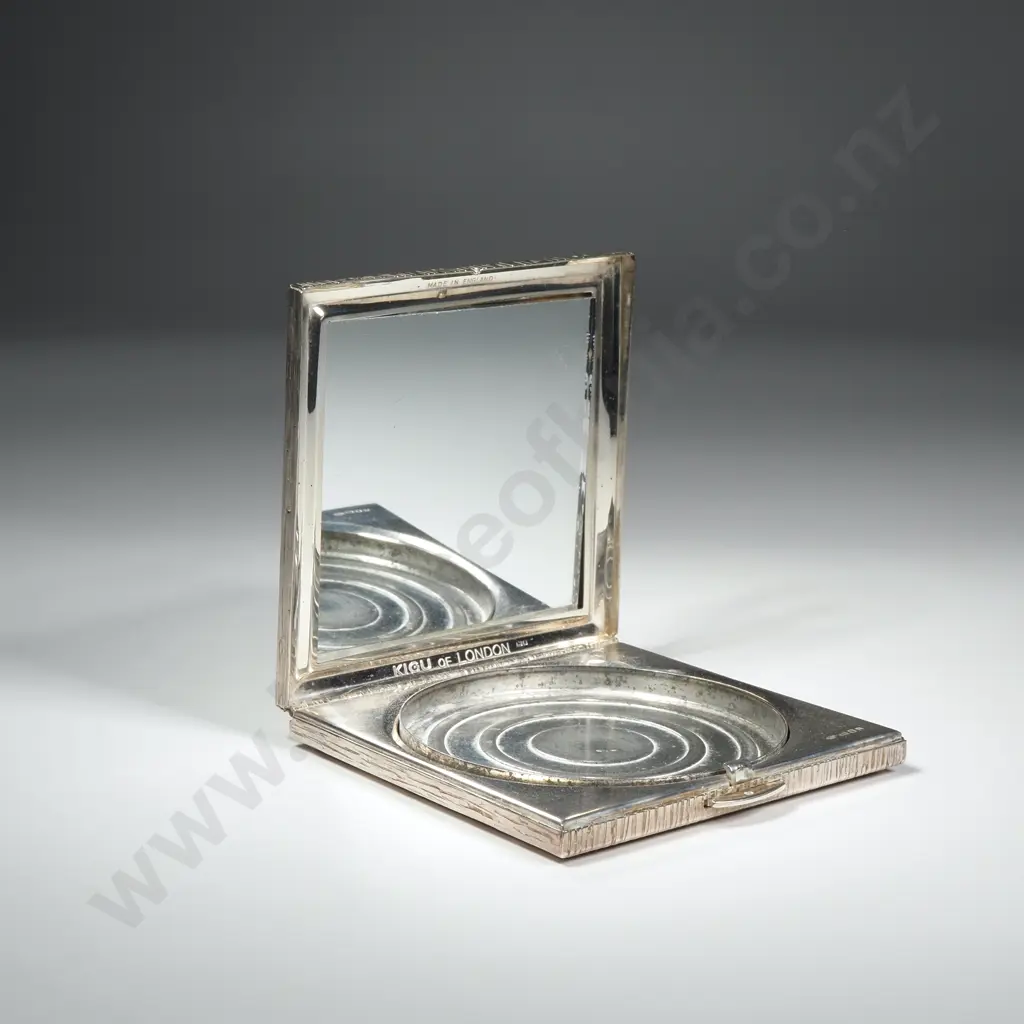 Kigu of London Sterling Silver Powder Compact Image 1++
