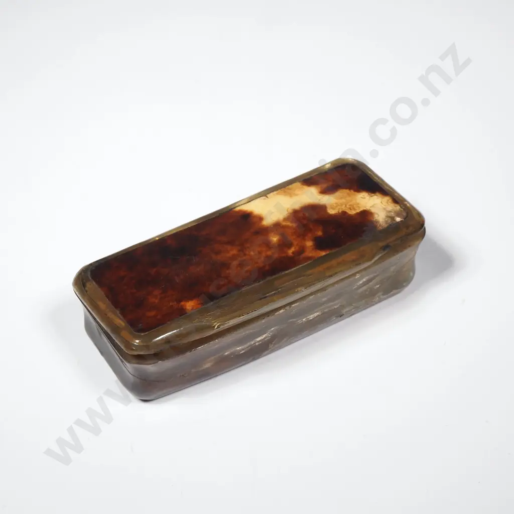 Antique Horn Snuff Box Image 1++