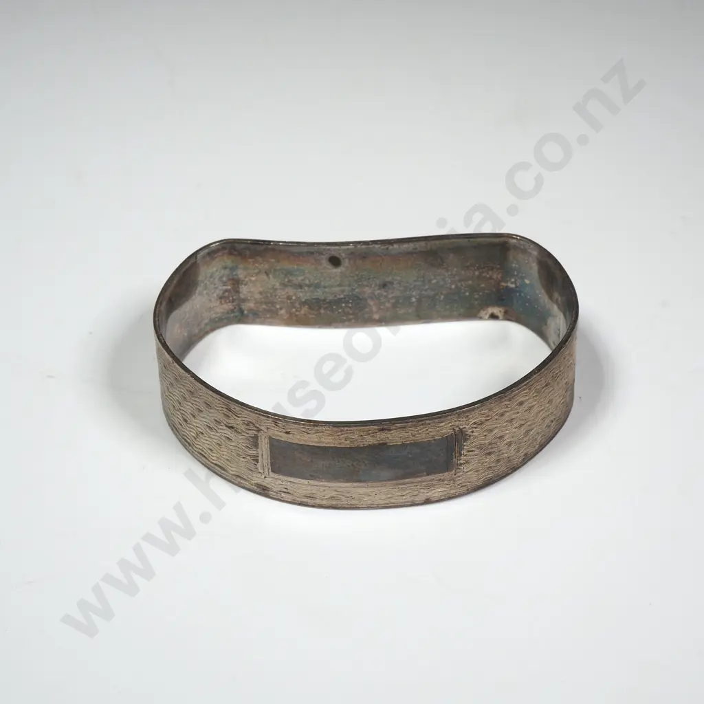 Sterling Silver Serviette Ring w Engine Turned Decoration Image 1++