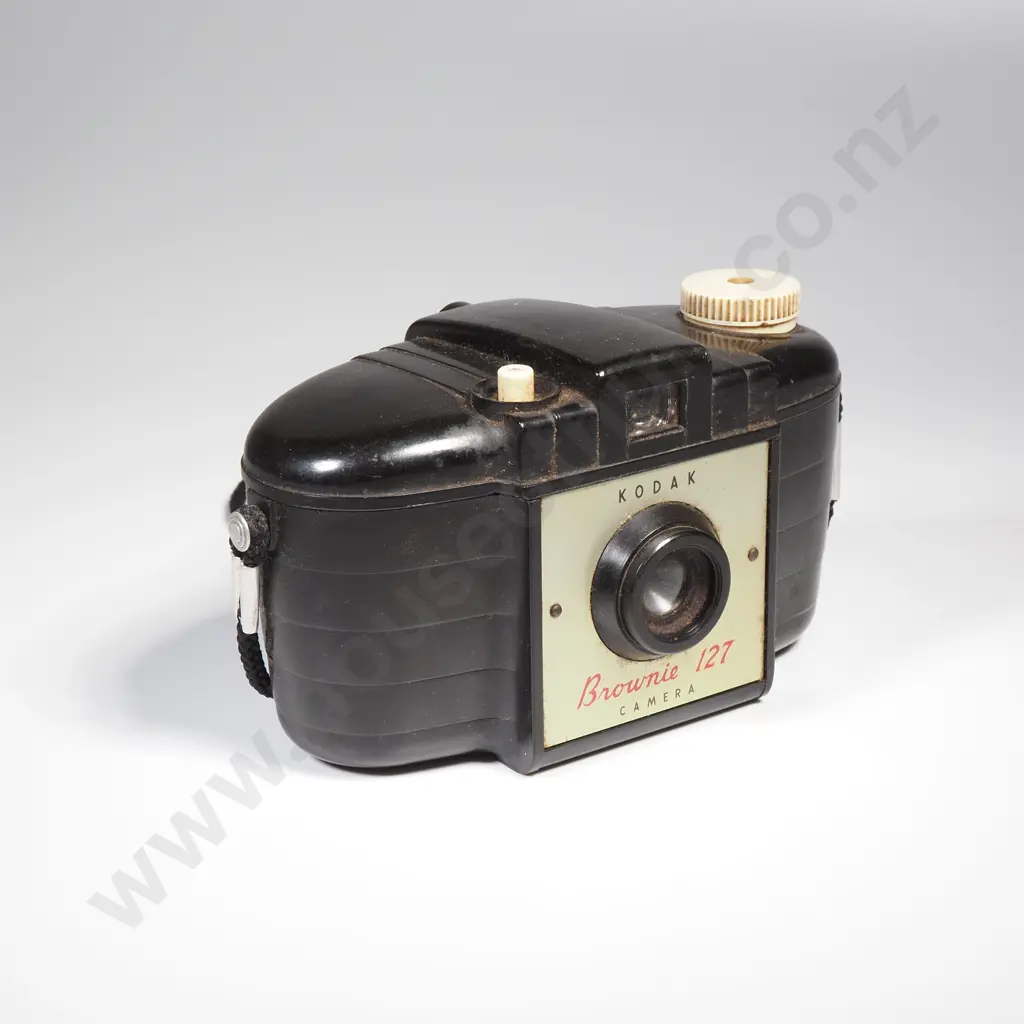 Vintage Kodak Brownie 127 Camera Image 1++
