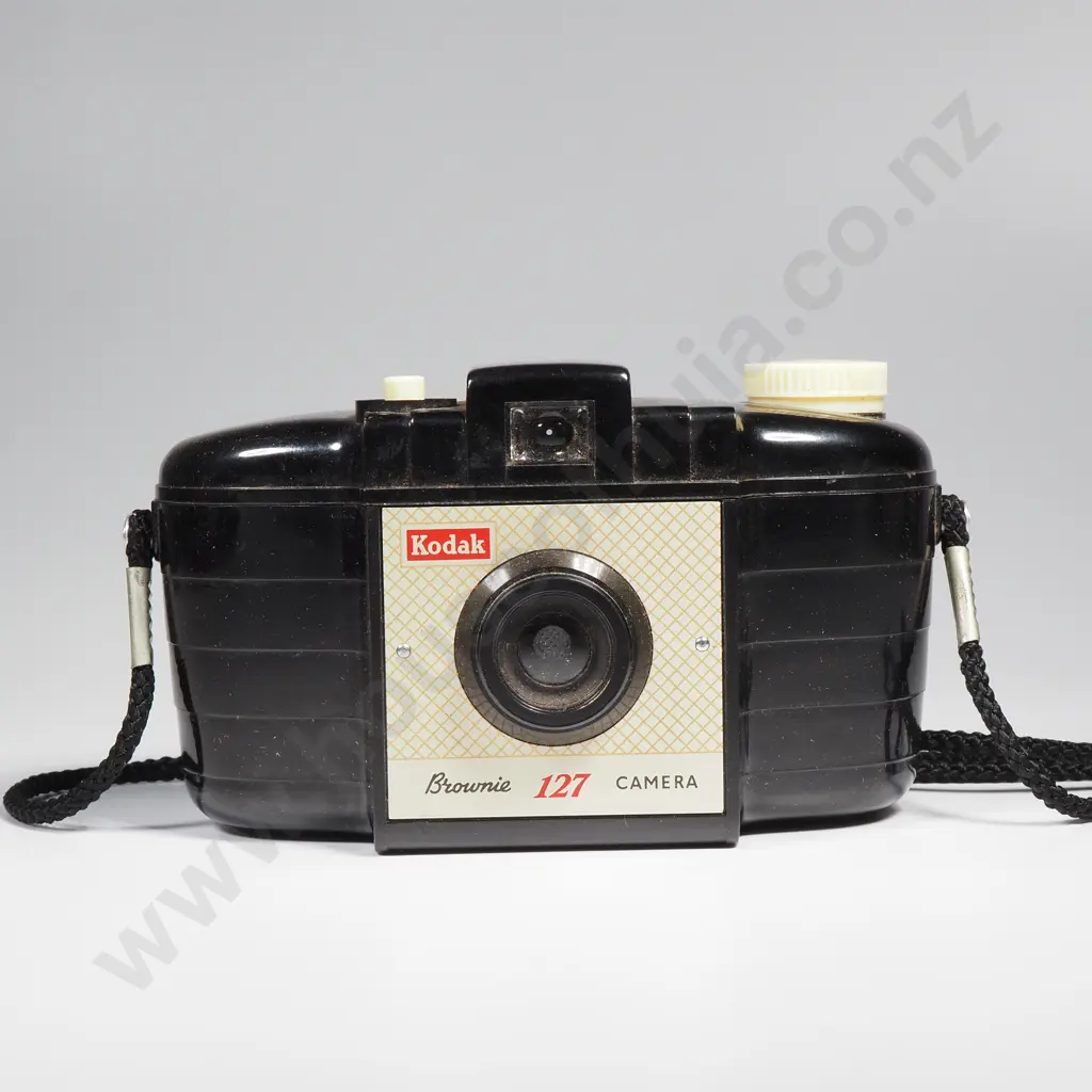 Vintage Boxed Brownie 127 Kodak Camera Image 1++